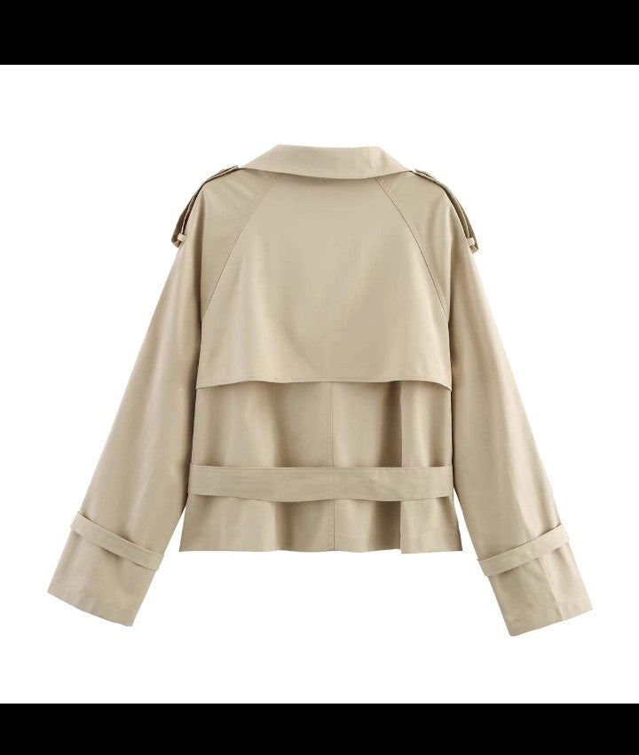 Taillierte Übergangsjacke mit Gürtel
