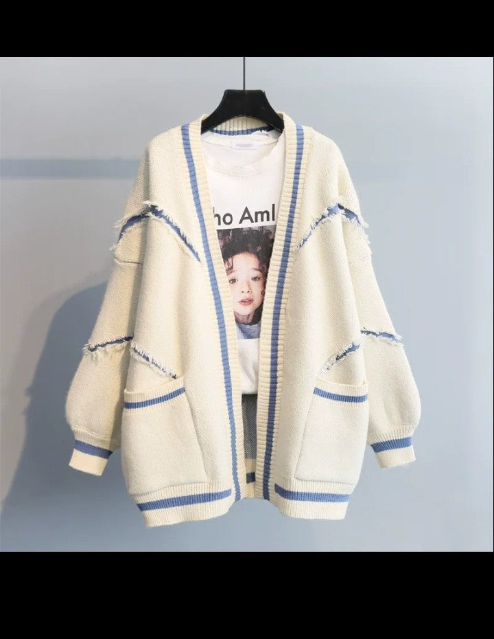 Lässige Strickjacke mit Fransendetails