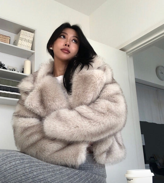 Kuscheljacke im Pelzlook
