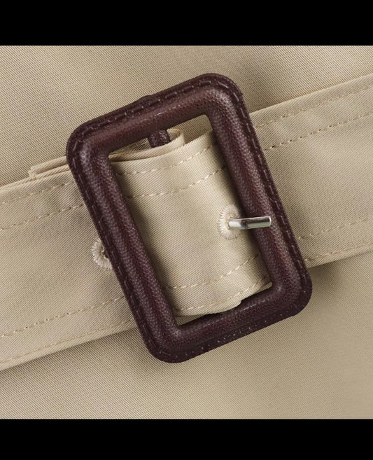 Taillierte Übergangsjacke mit Gürtel